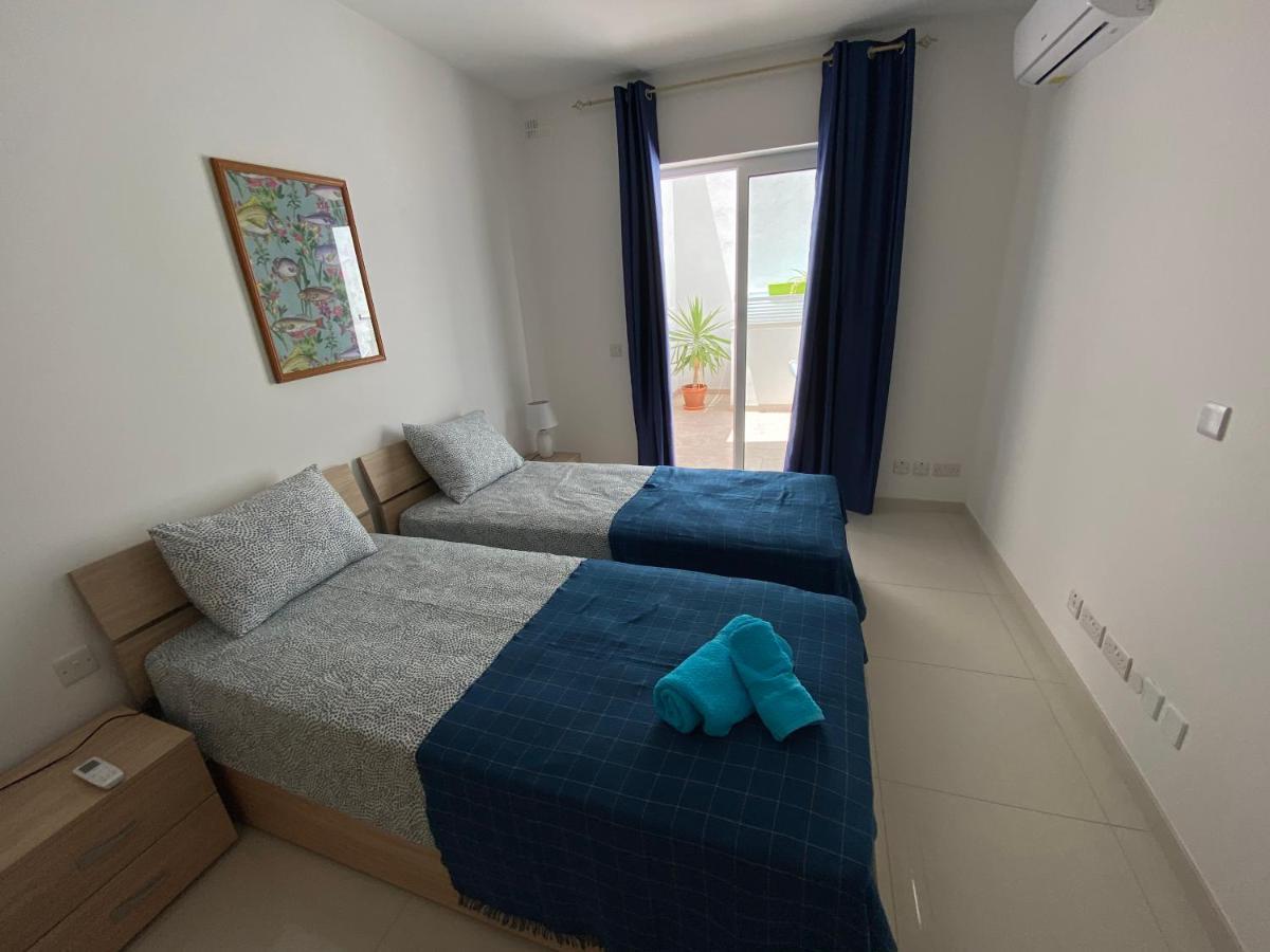 Sunshine Apartments Mellieha - Modern Three Bedroom Ground Floor Apartment With Yard ภายนอก รูปภาพ