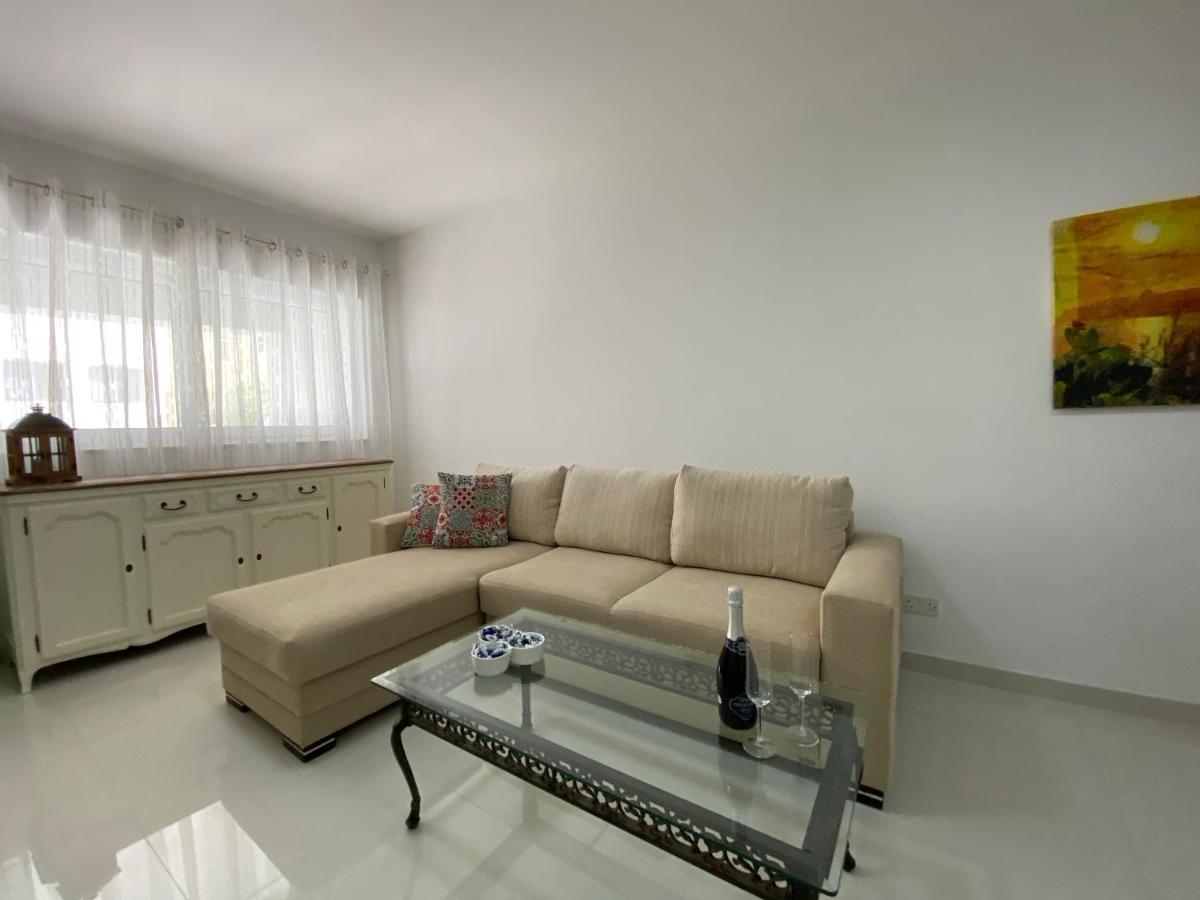 Sunshine Apartments Mellieha - Modern Three Bedroom Ground Floor Apartment With Yard ภายนอก รูปภาพ