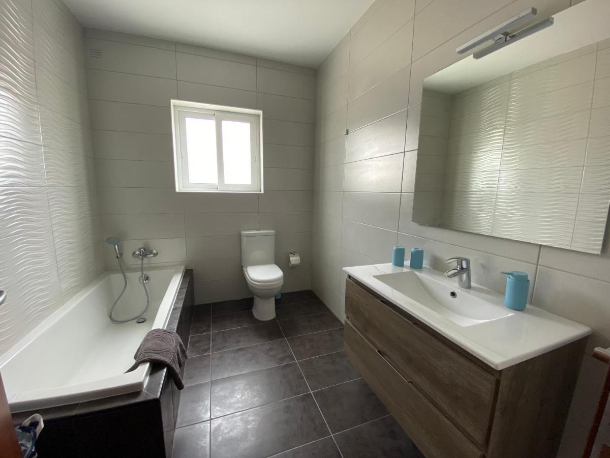 Sunshine Apartments Mellieha - Modern Three Bedroom Ground Floor Apartment With Yard ภายนอก รูปภาพ
